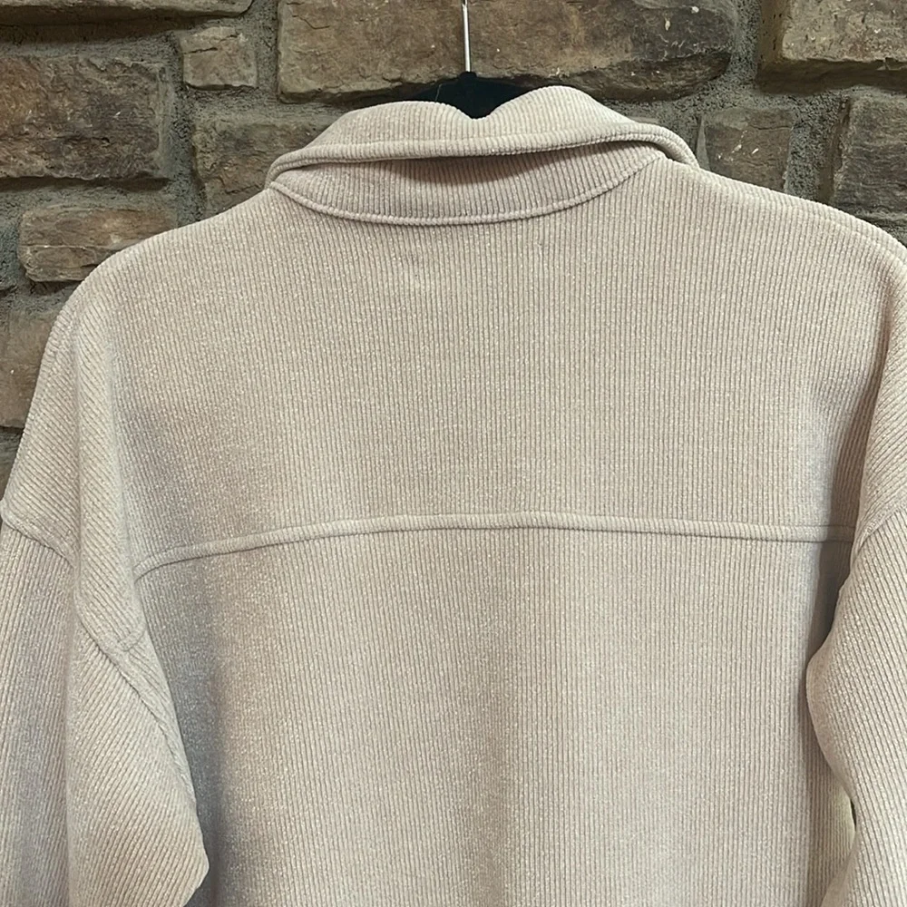 Tan corduroy jacket with snap buttons and front pockets. Size small. - Picture 4 of 10